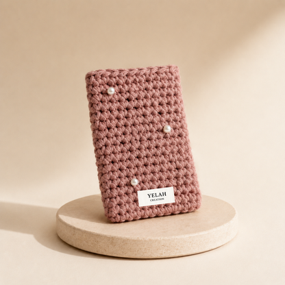 Pochette livre Elora Vieux Rose - Pochette crochet fait main Yelah Création